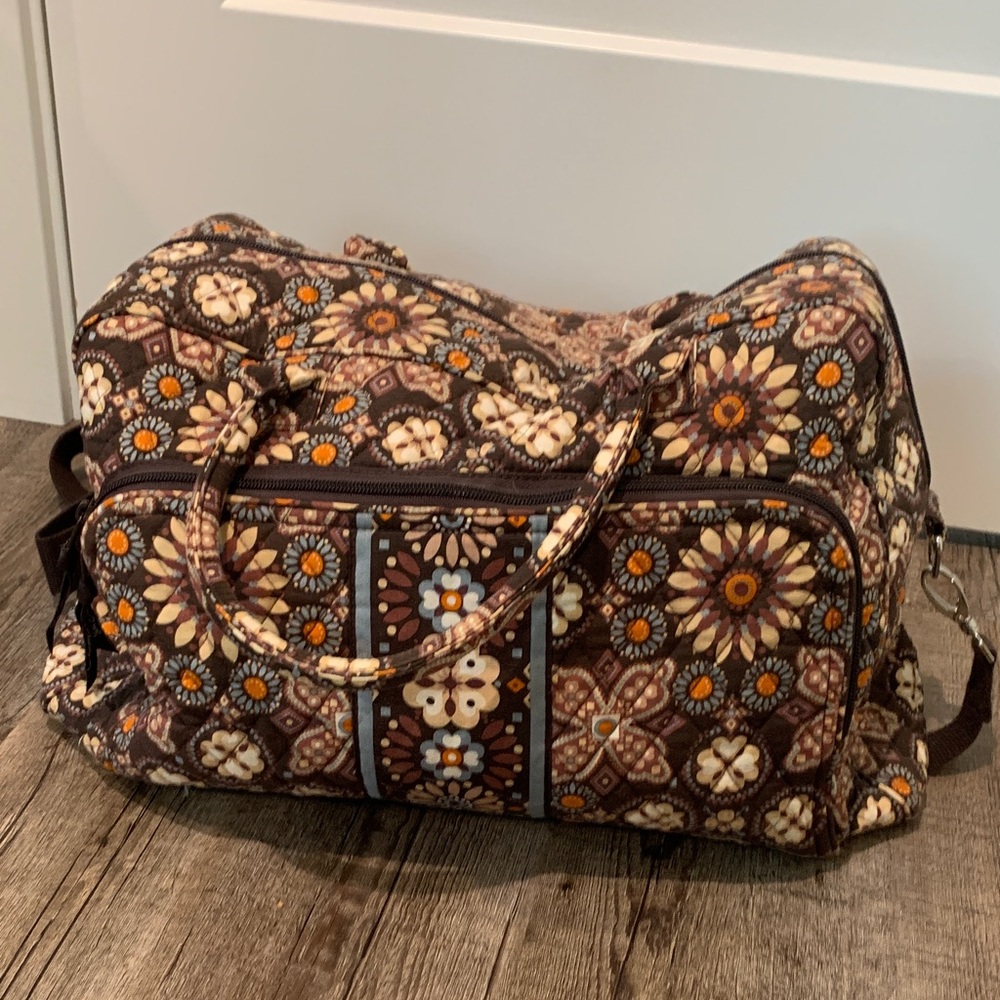 VERA BRADLEY (Small Weekender) Retired Brown Floral Pattern Bag. LIKE NEW
